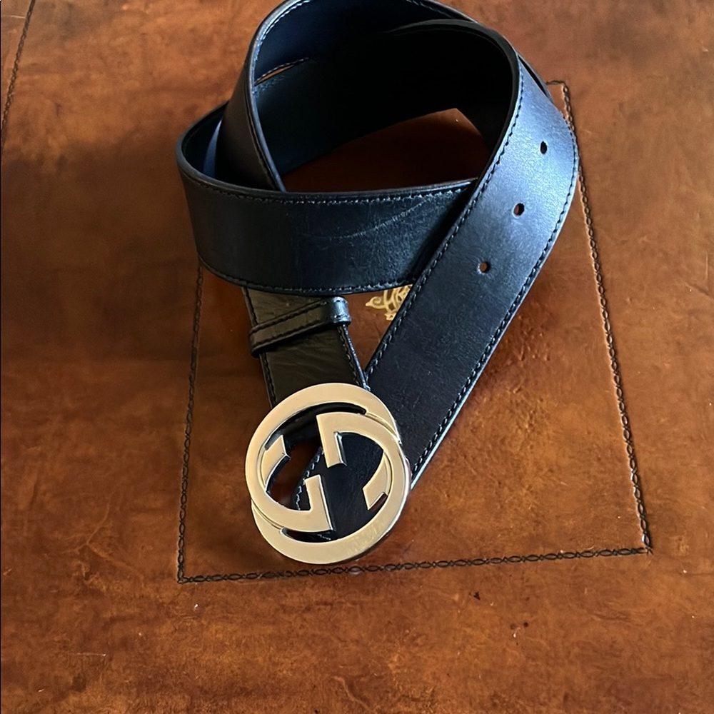 Gucci Marmont  Black Leather Belt interlocking double Gs US Size =34 85CM